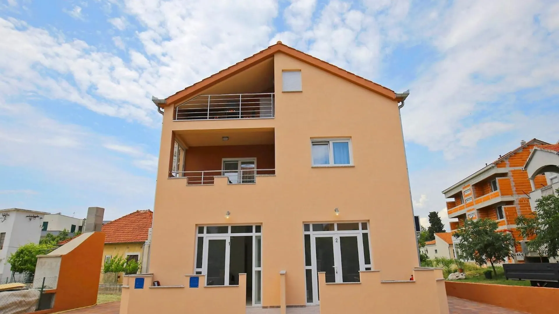 Apartments Kapetan - Two Bedroom Apartment With Terrace Sukošan