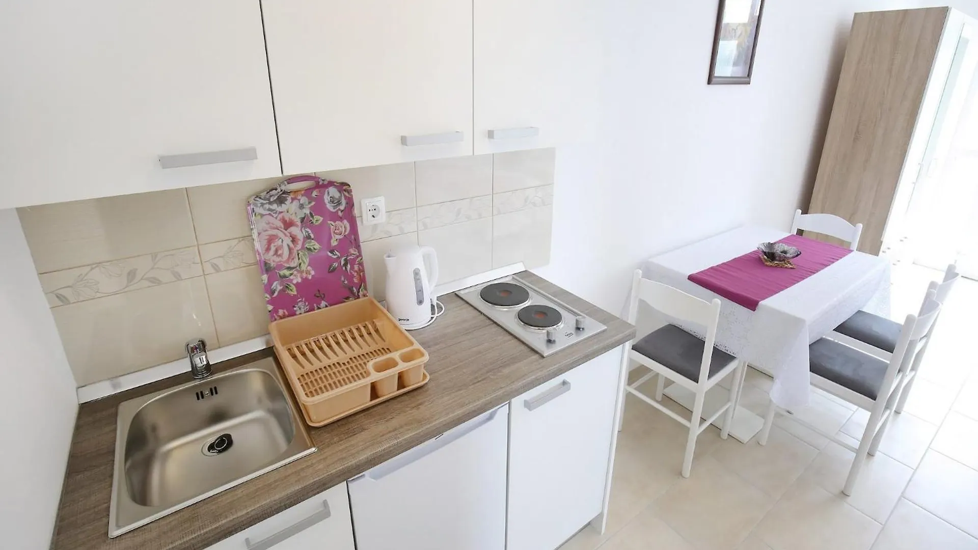 Apartments Kapetan - Two Bedroom Apartment With Terrace Sukošan
