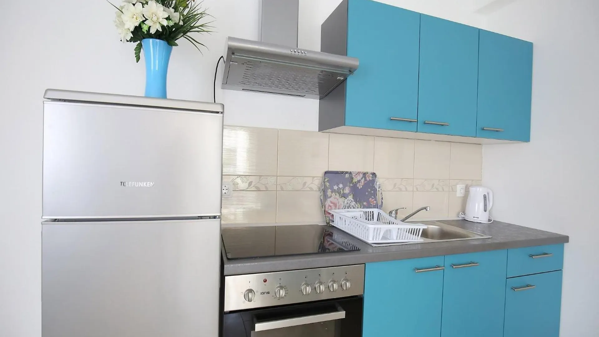 Apartments Kapetan - Two Bedroom Apartment With Terrace Sukošan Chorvatsko