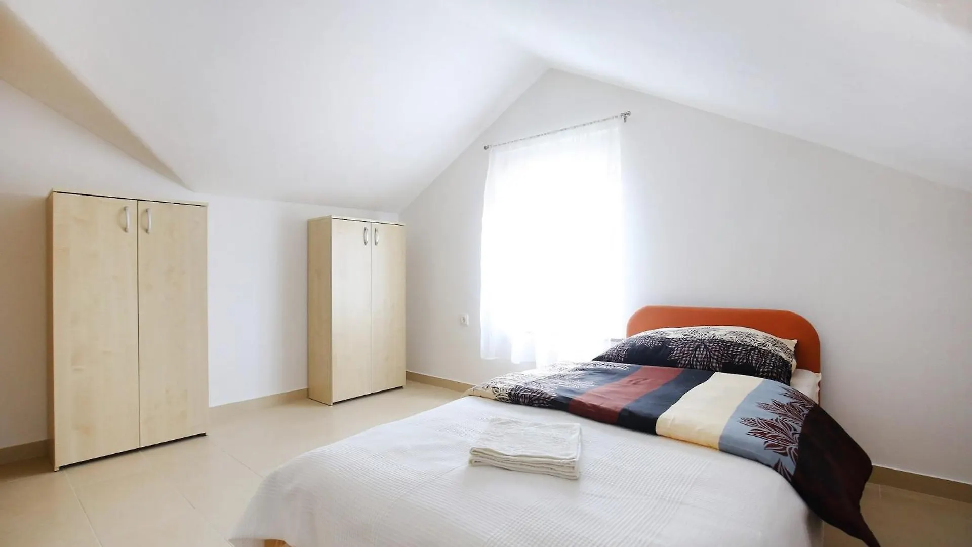 Apartments Kapetan - Two Bedroom Apartment With Terrace Sukošan