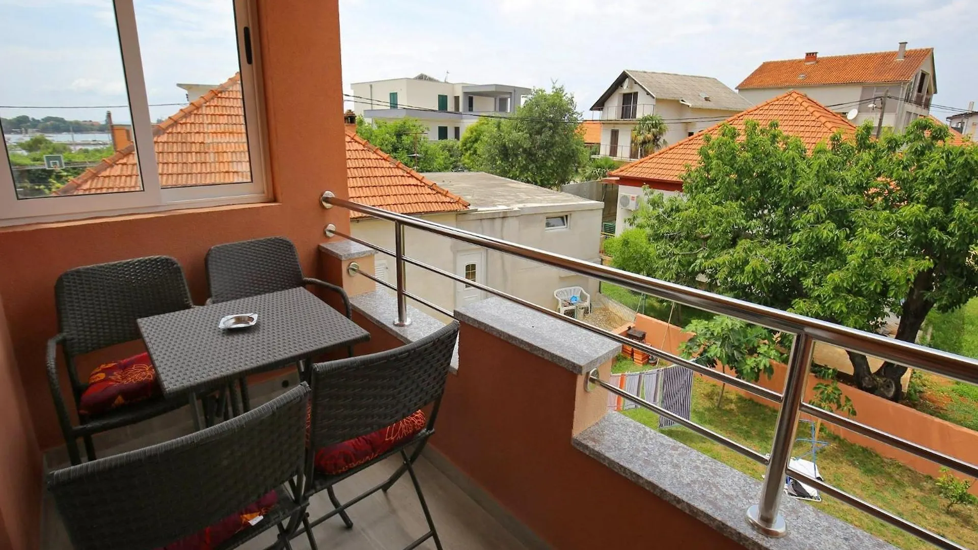 Apartments Kapetan - Two Bedroom Apartment With Terrace Sukošan 0*,  Chorvatsko