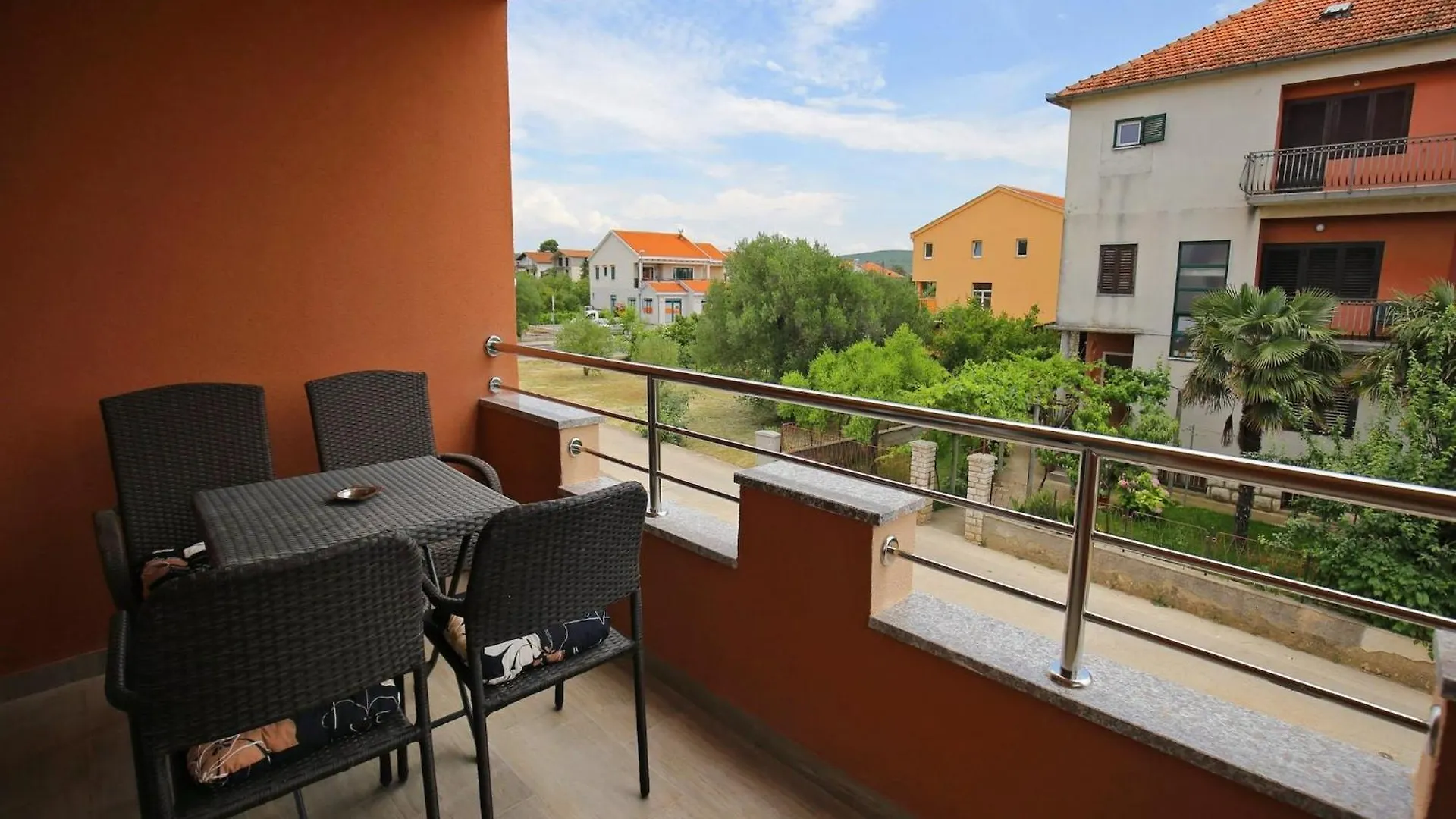 Apartments Kapetan - Two Bedroom Apartment With Terrace Sukošan 克罗地亚